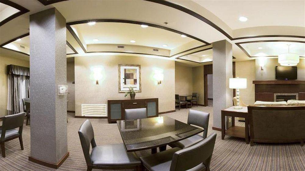Holiday Inn Express Hotel & Suites Austell Powder Springs By Ihg Buitenkant foto