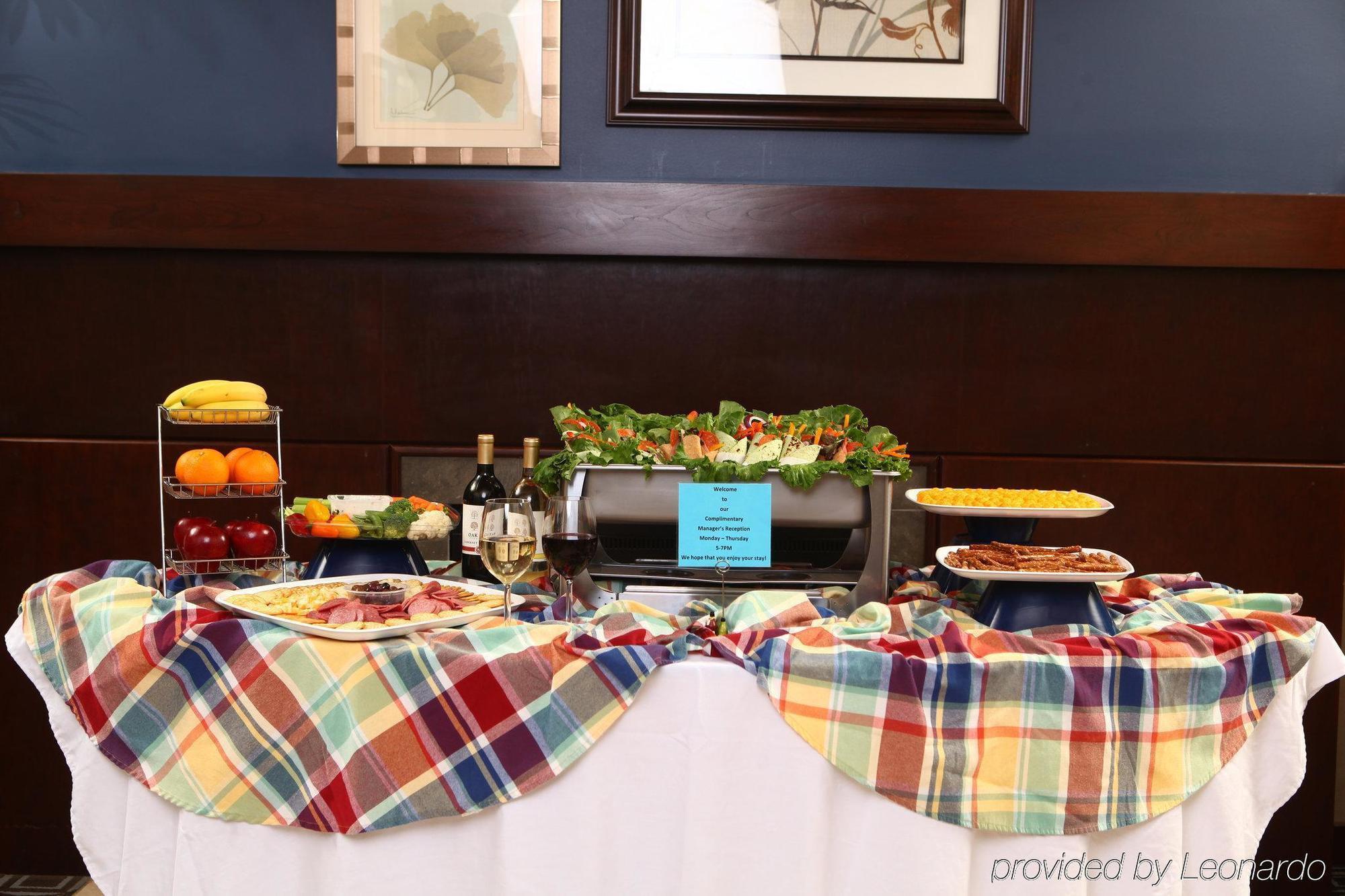 Holiday Inn Express Hotel & Suites Austell Powder Springs By Ihg Buitenkant foto