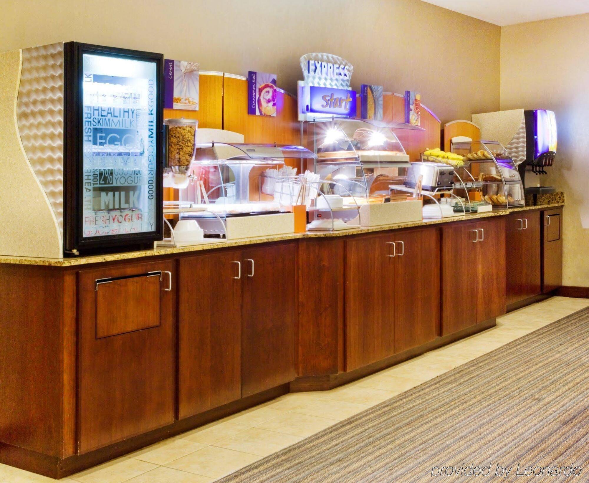 Holiday Inn Express Hotel & Suites Austell Powder Springs By Ihg Buitenkant foto